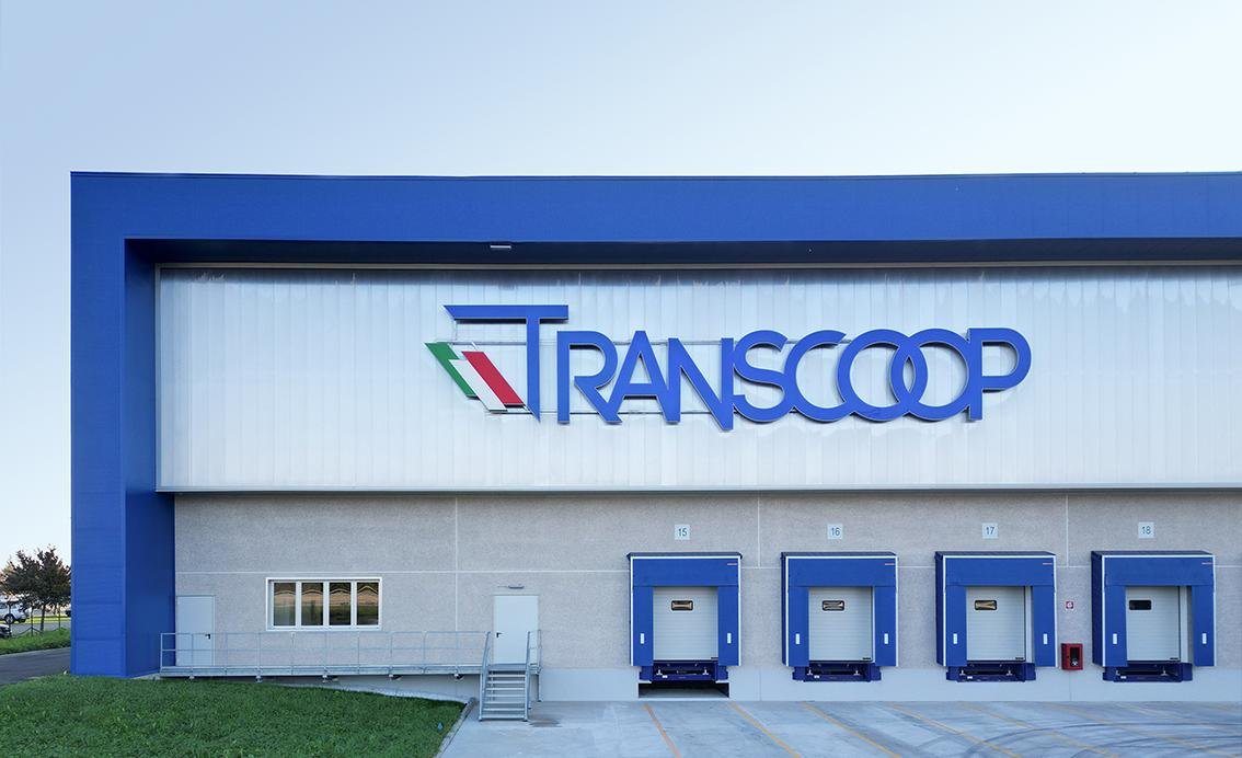 Sono online le foto del magazzino logistico Transcoop